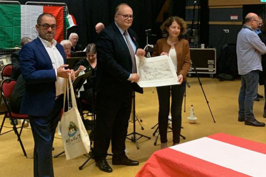 Magny le Hongre (Parigi ): la mostra 